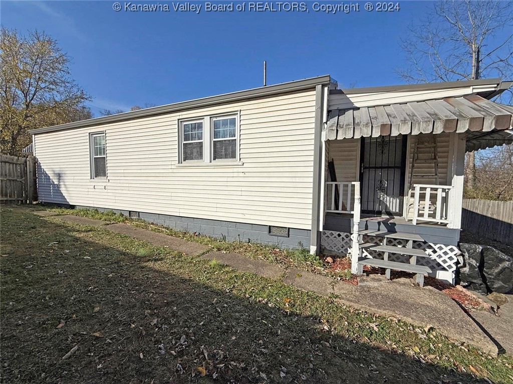 5612 Kanawha Turnpike