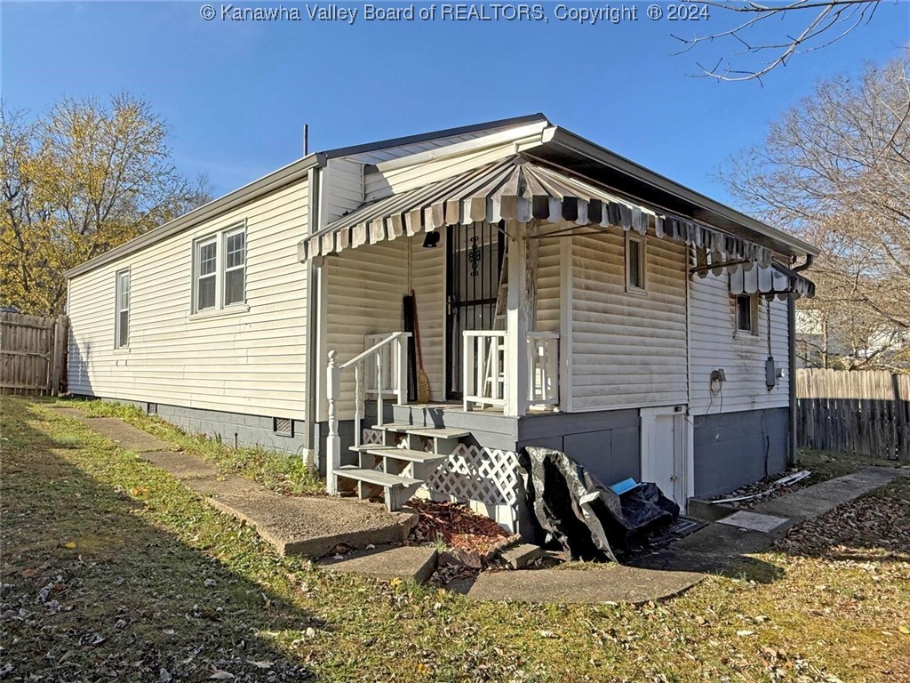 5612 Kanawha Turnpike