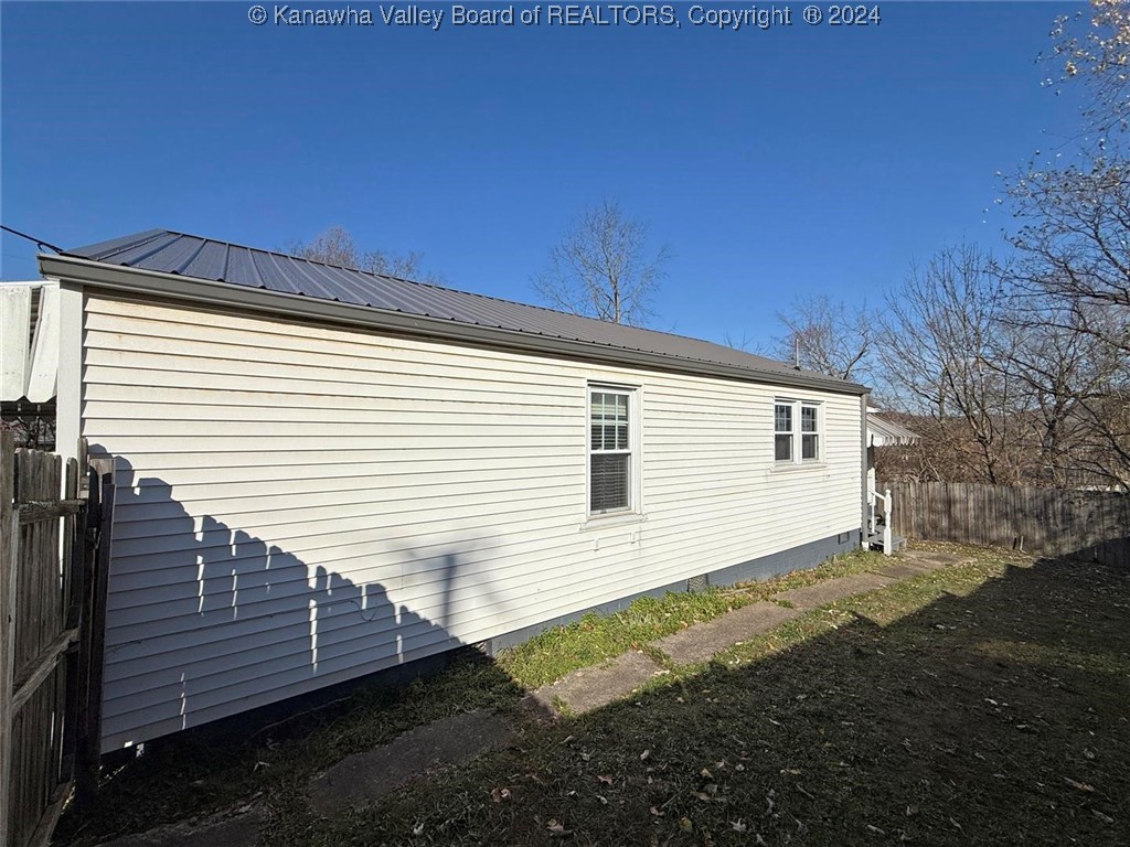 5612 Kanawha Turnpike