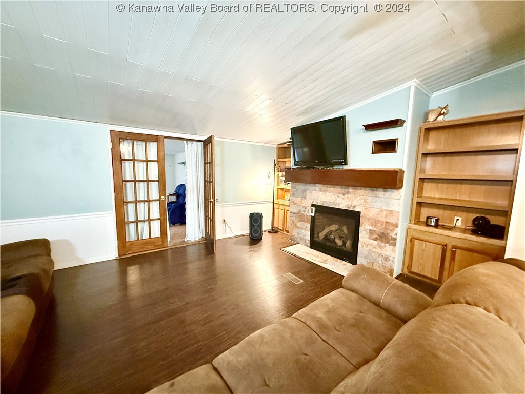 632 Lynn Brooke Place