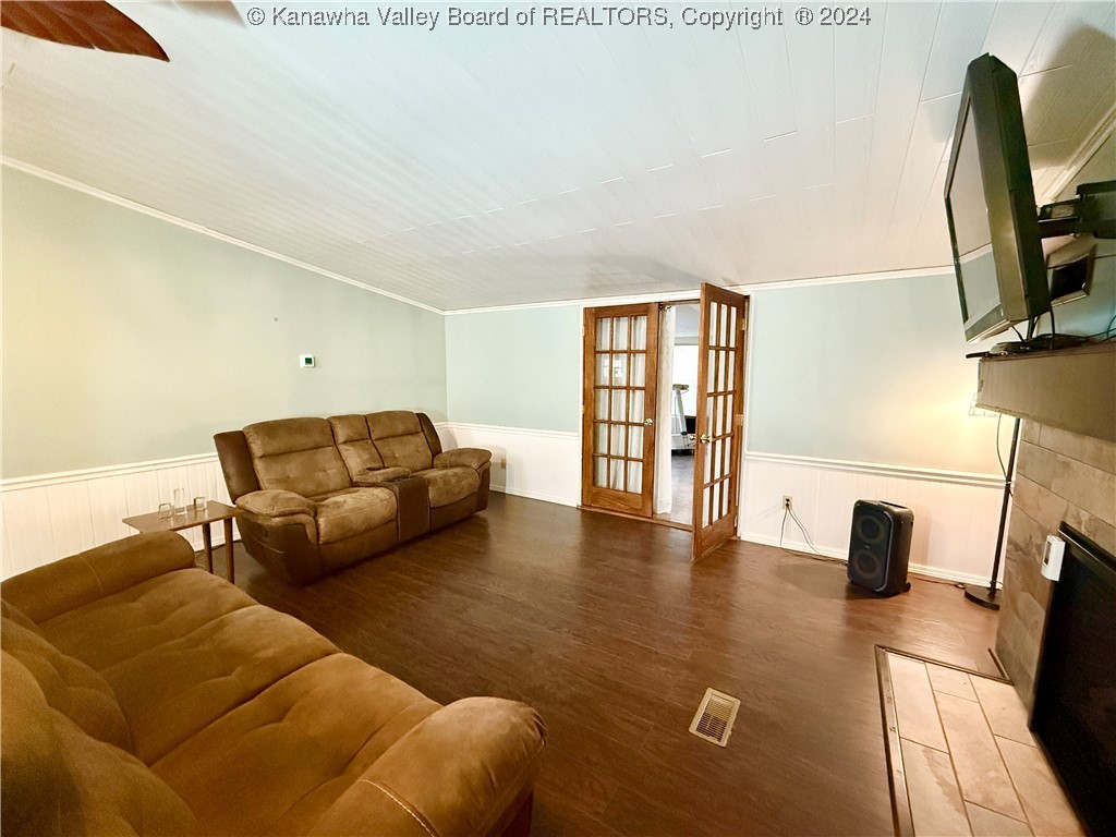 632 Lynn Brooke Place