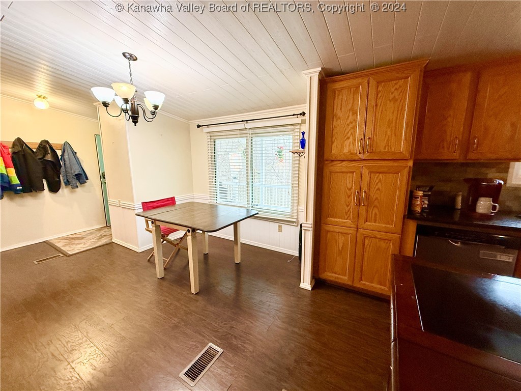 632 Lynn Brooke Place
