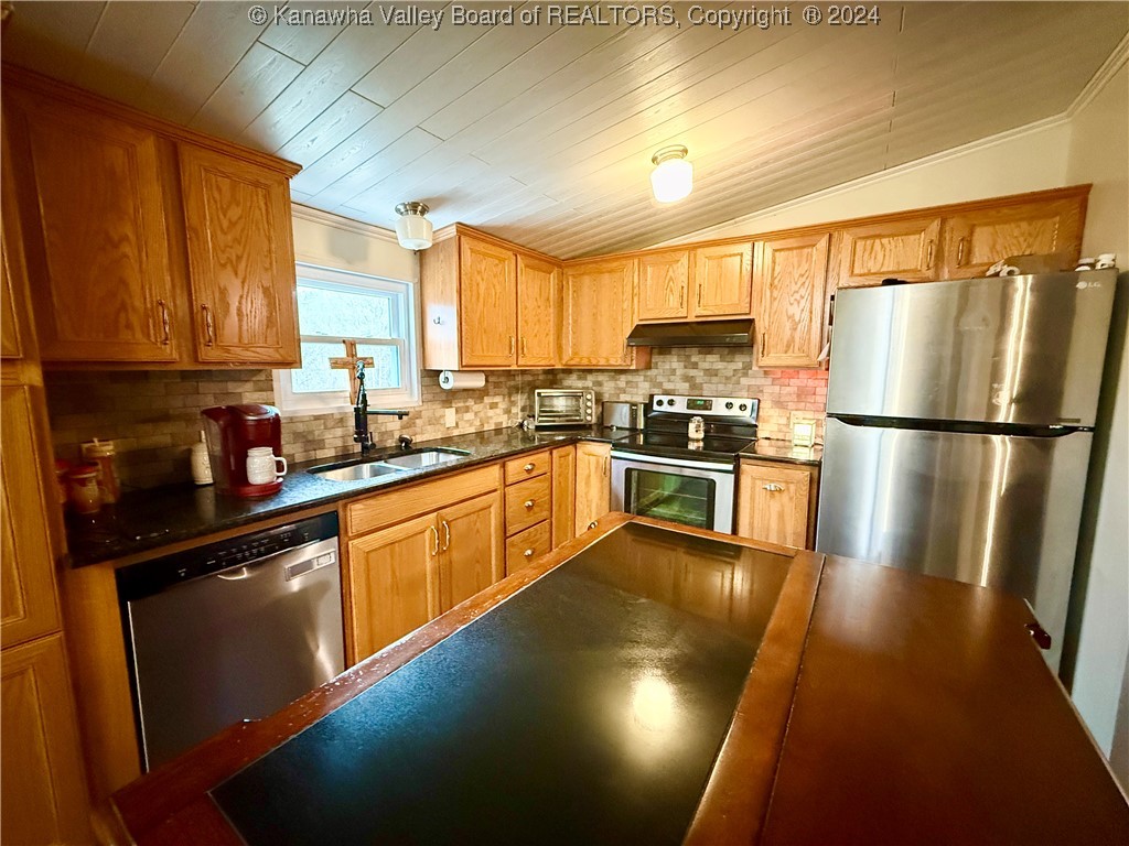 632 Lynn Brooke Place