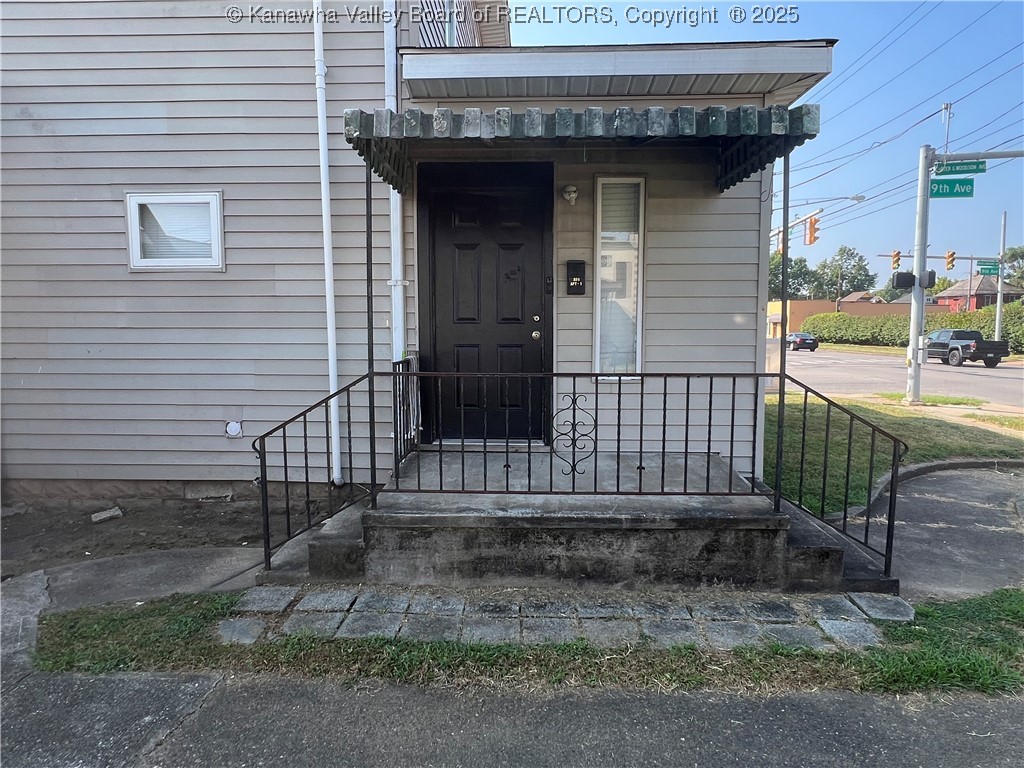 828-830R-834 20th Street