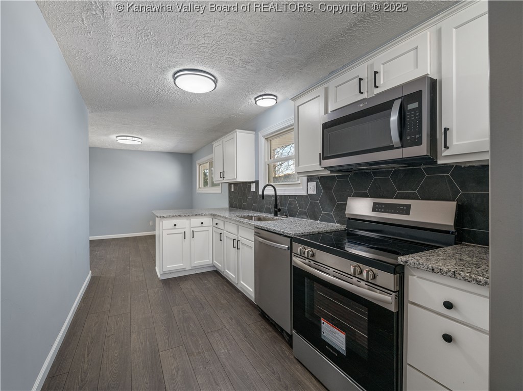5225 Alpine Drive