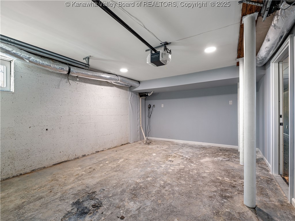 5225 Alpine Drive