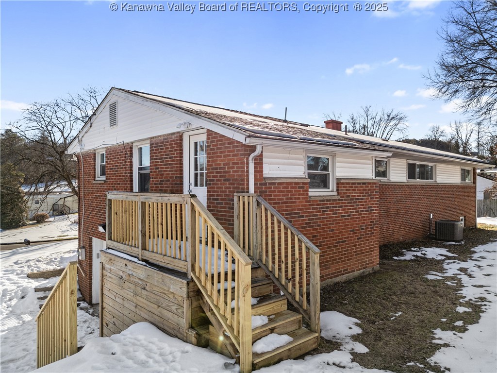 5225 Alpine Drive