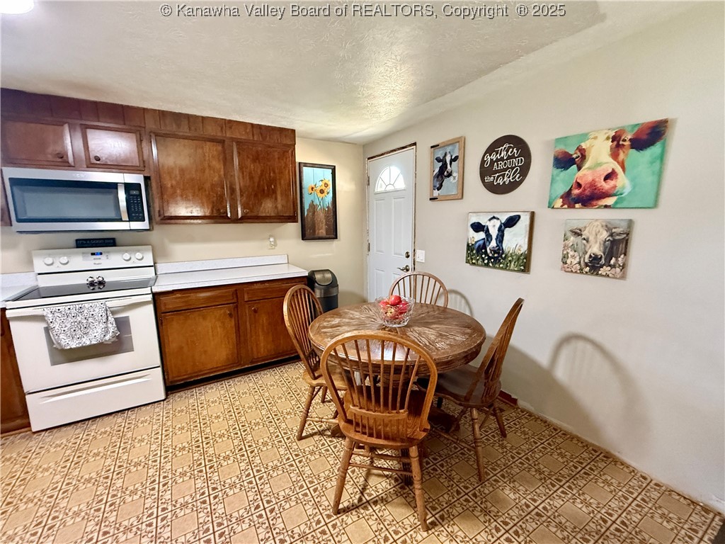 5411 Kendall Drive