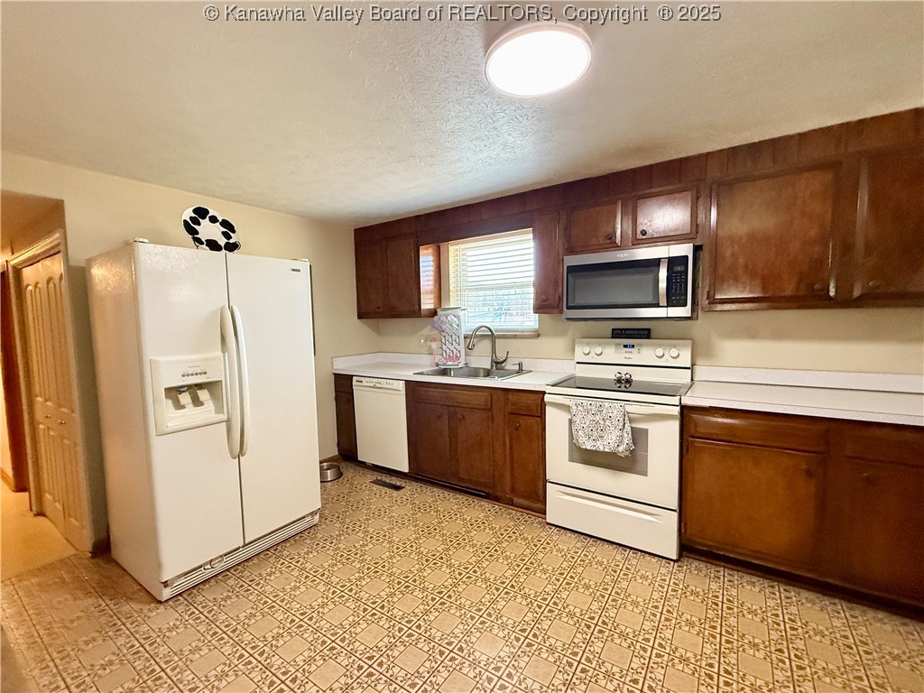 5411 Kendall Drive