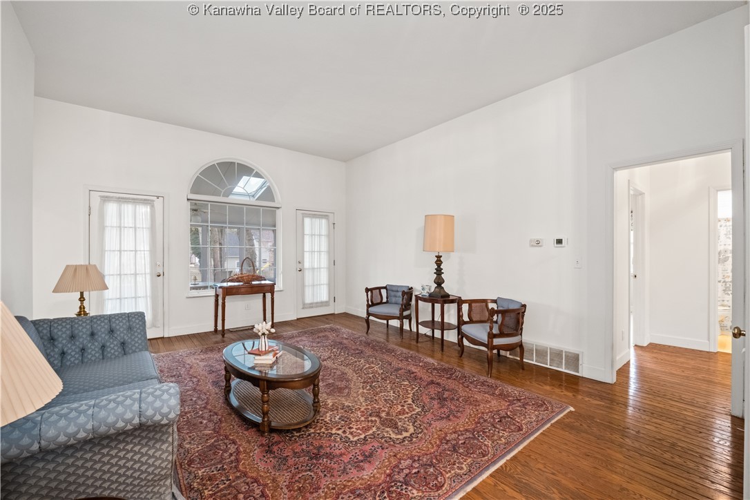 9 MEADOW RIDGE Drive