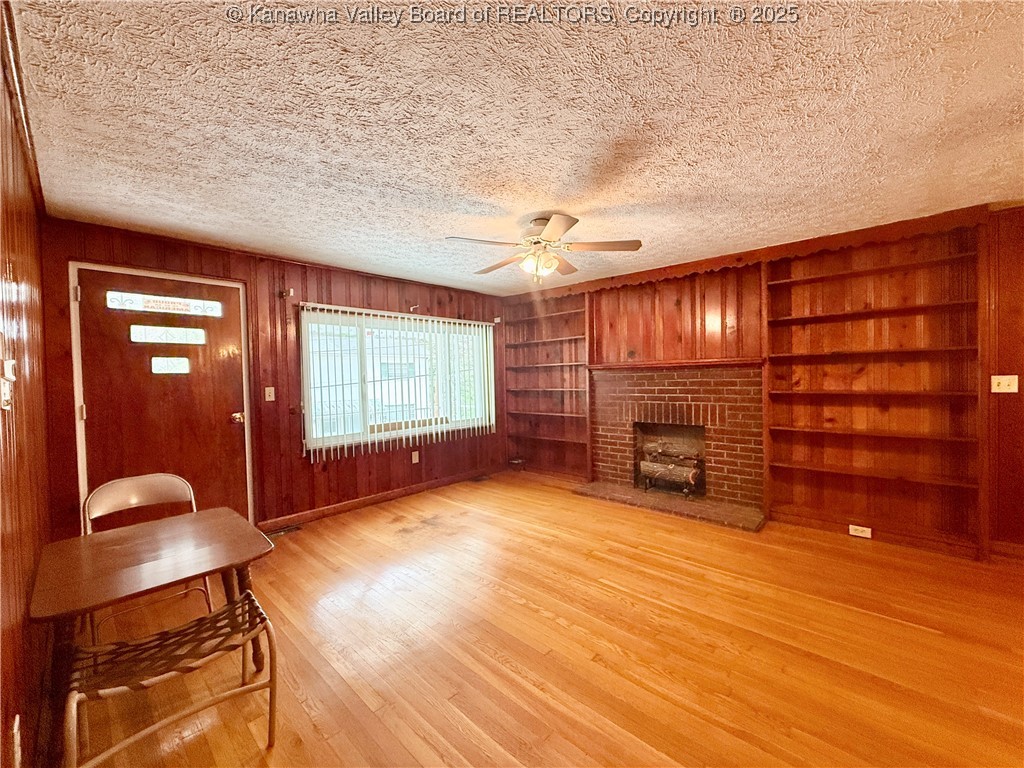 860 Greendale Drive