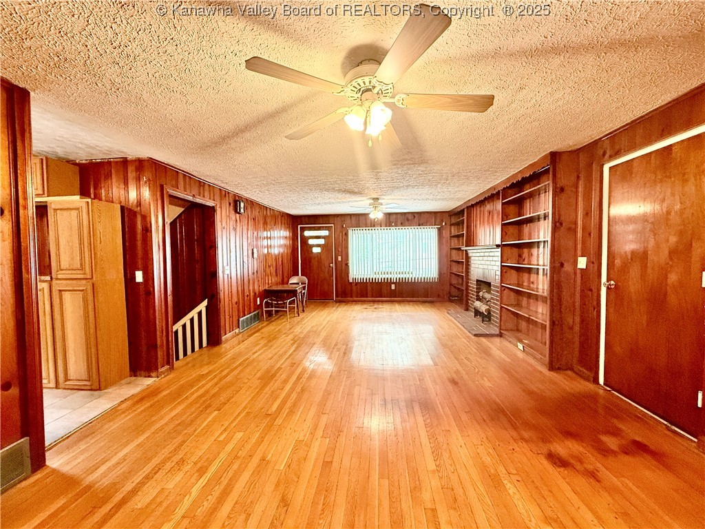 860 Greendale Drive