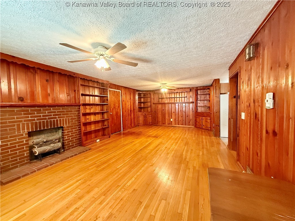 860 Greendale Drive