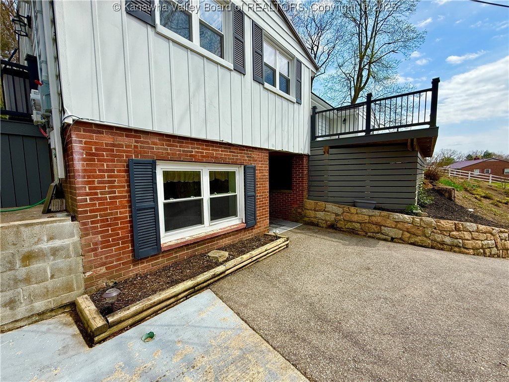 2333 Larwood Drive