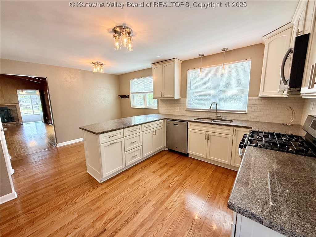 2333 Larwood Drive