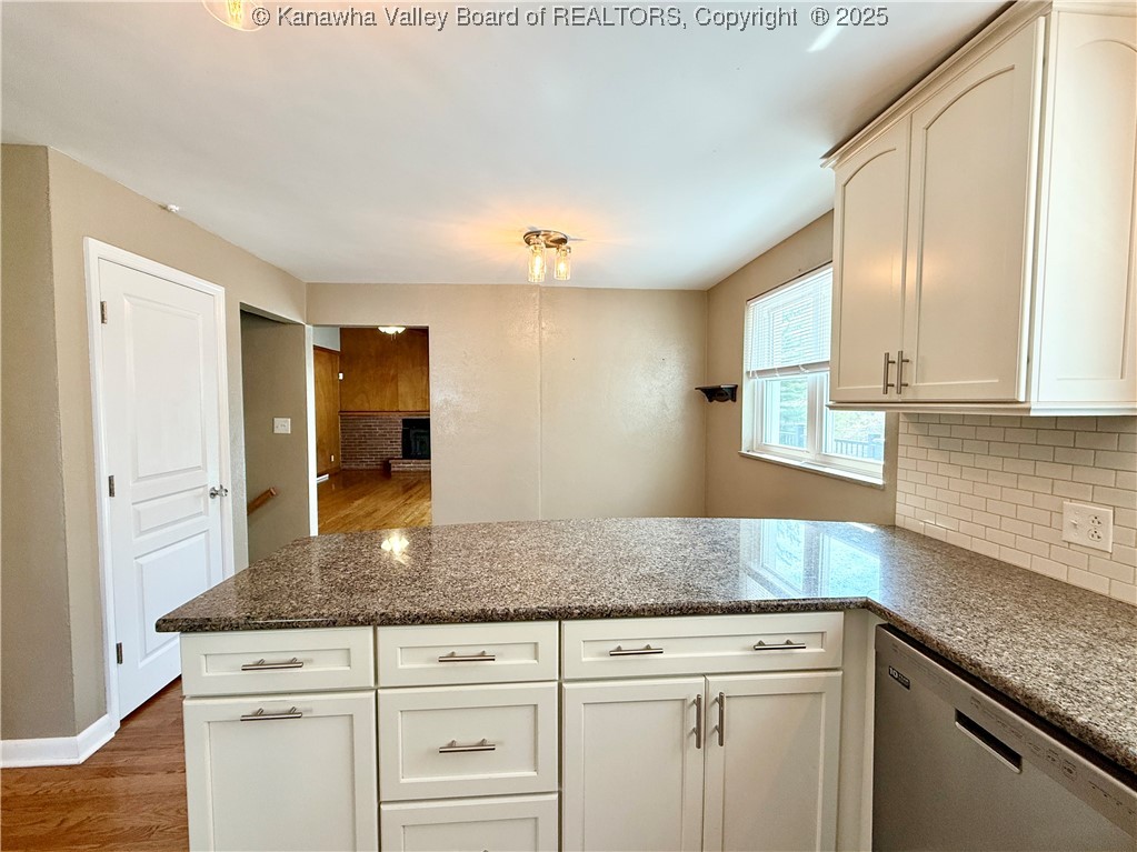 2333 Larwood Drive