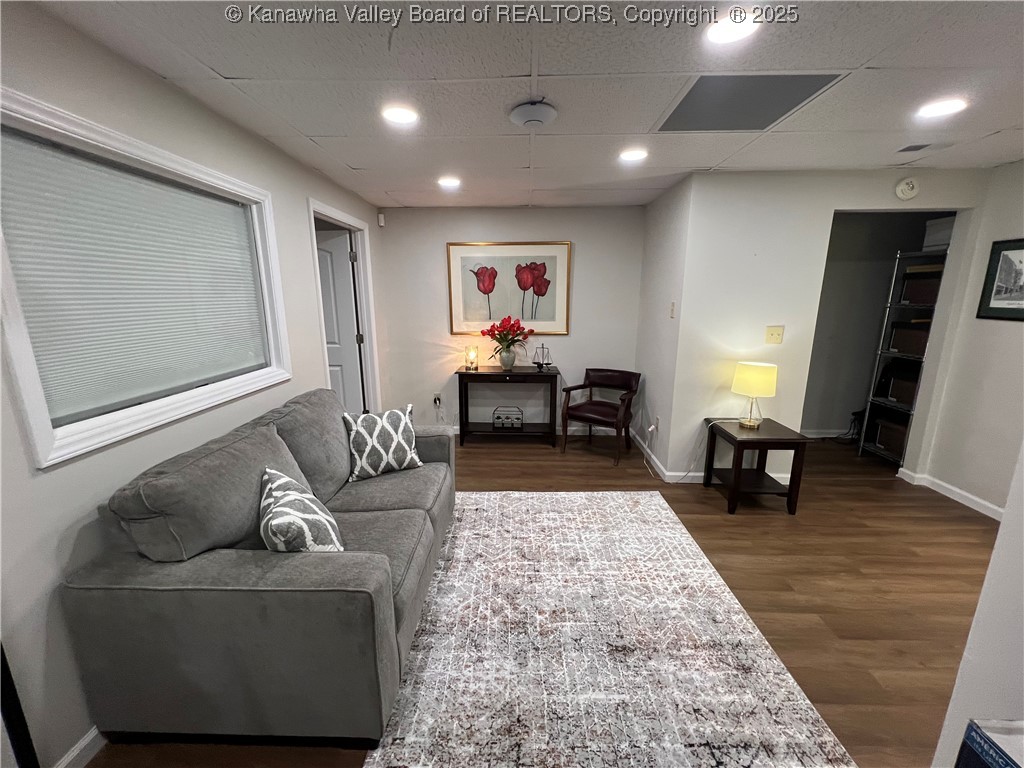 1522 Oakhurst Drive