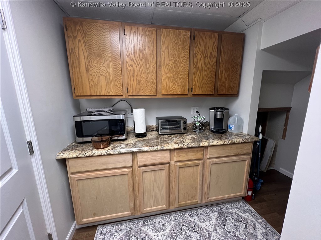 1522 Oakhurst Drive