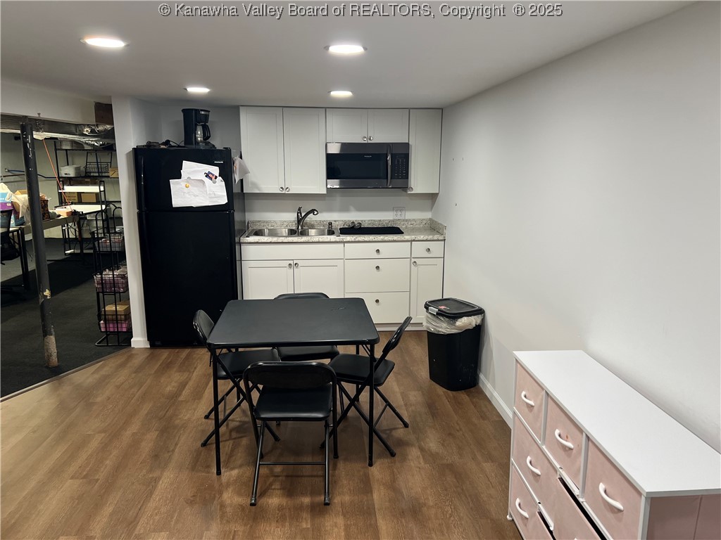 1522 Oakhurst Drive
