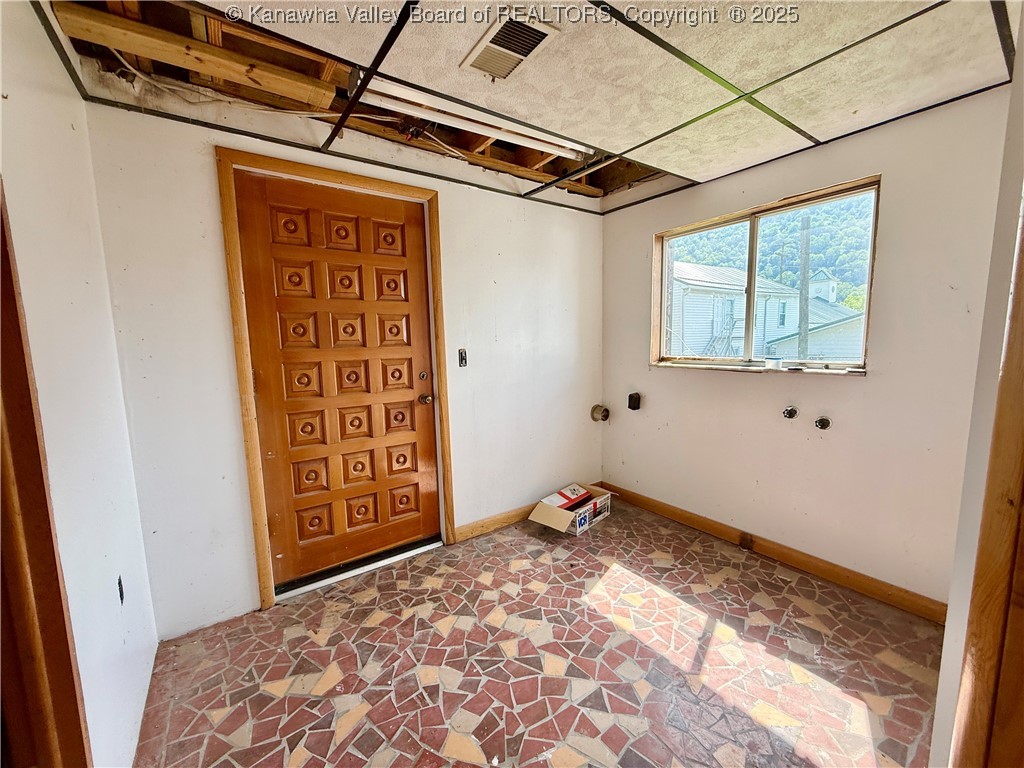 5666 E Dupont Avenue