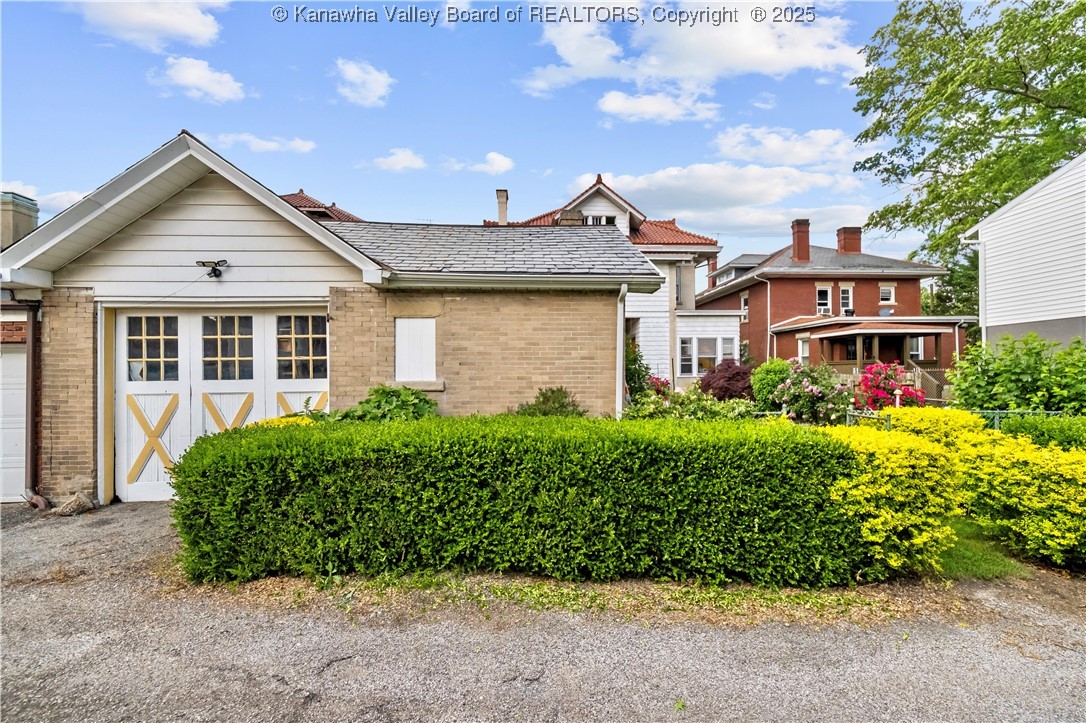 1565 Virginia Street E