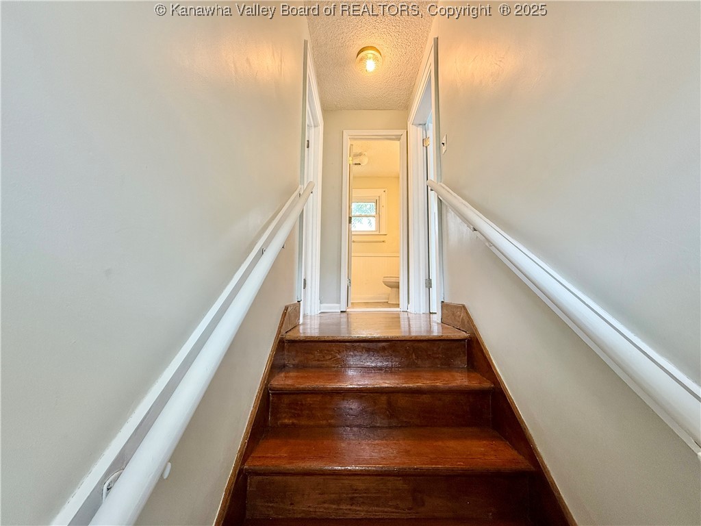 407 Rosemont Avenue