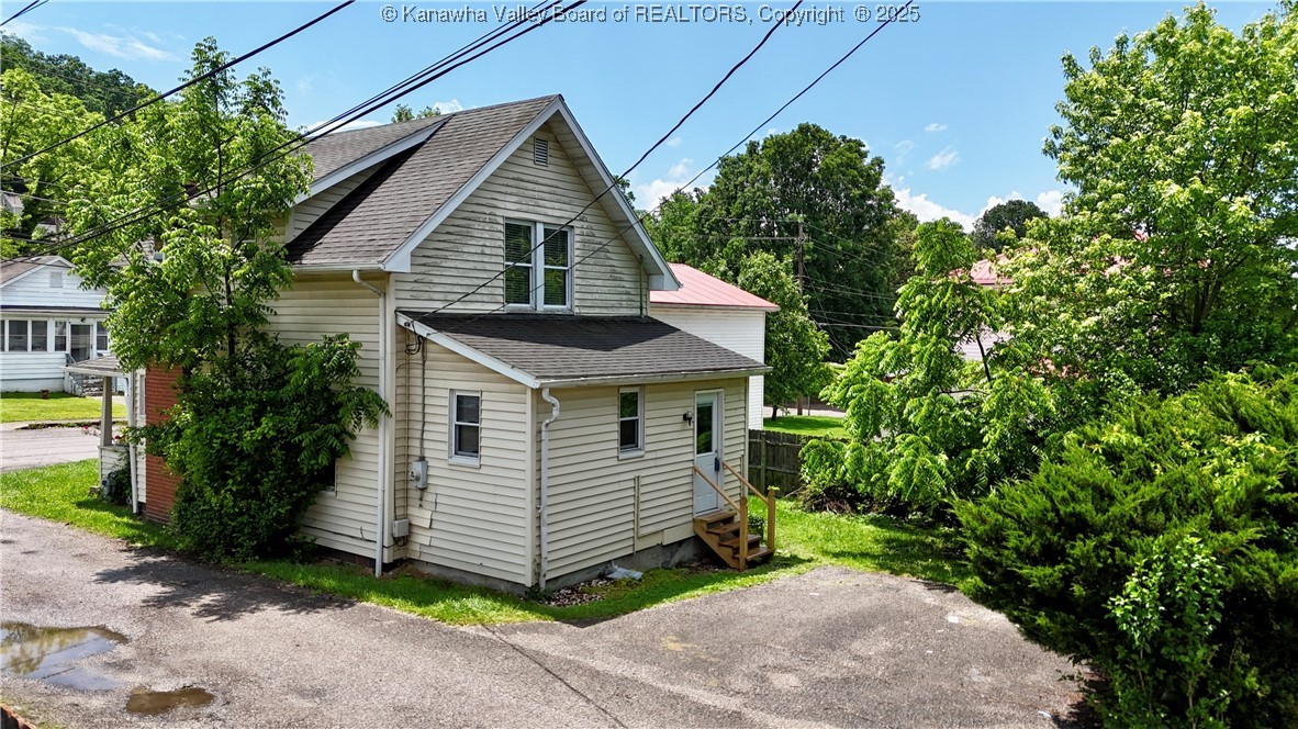 407 Rosemont Avenue