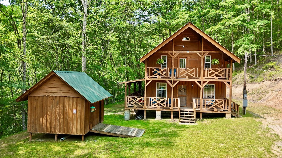 586 Grannies Creek Road