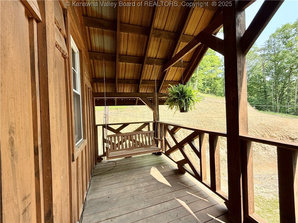 586 Grannies Creek Road