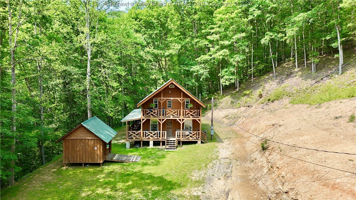 586 Grannies Creek Road