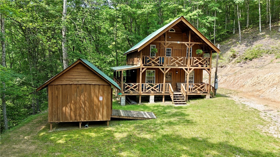 586 Grannies Creek Road