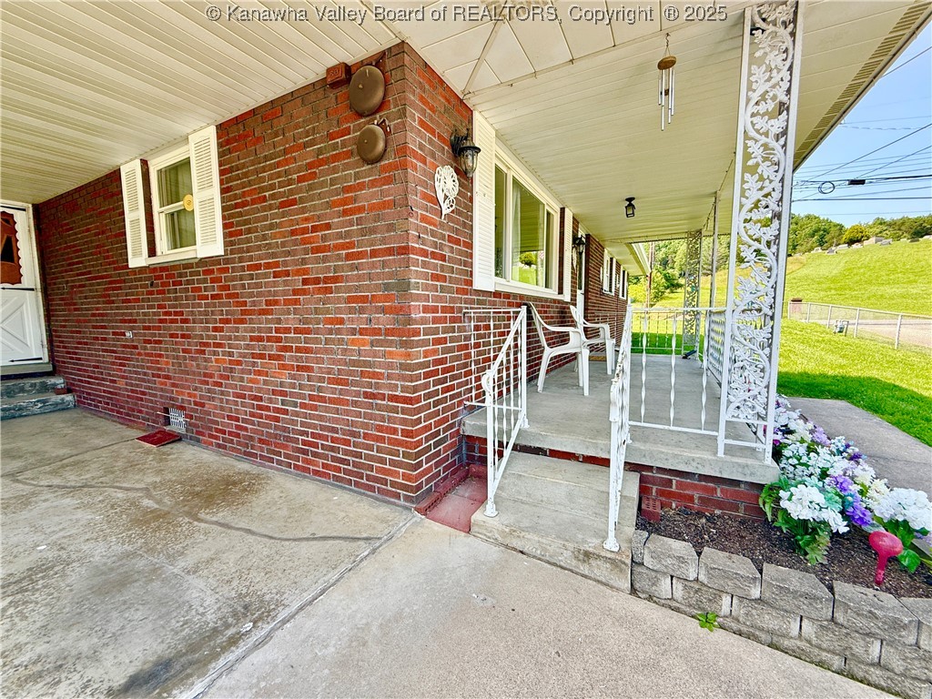 365 Orchard Avenue