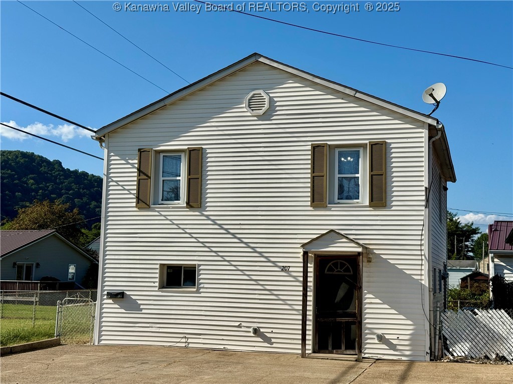 207 Marshall Avenue