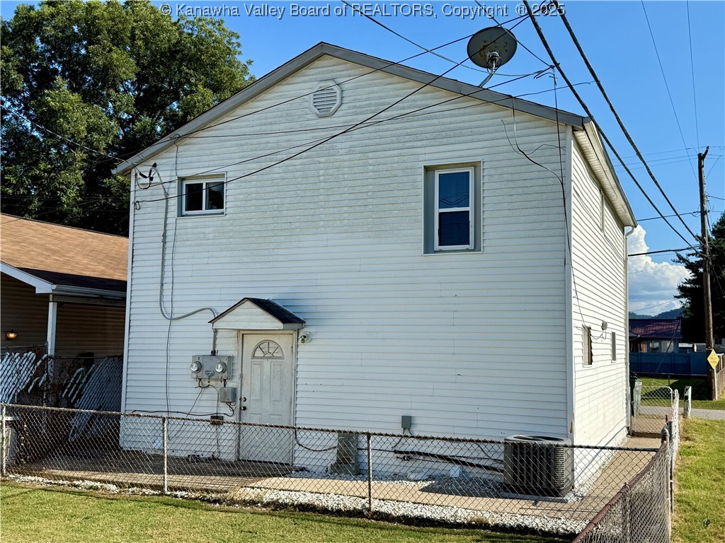 207 Marshall Avenue