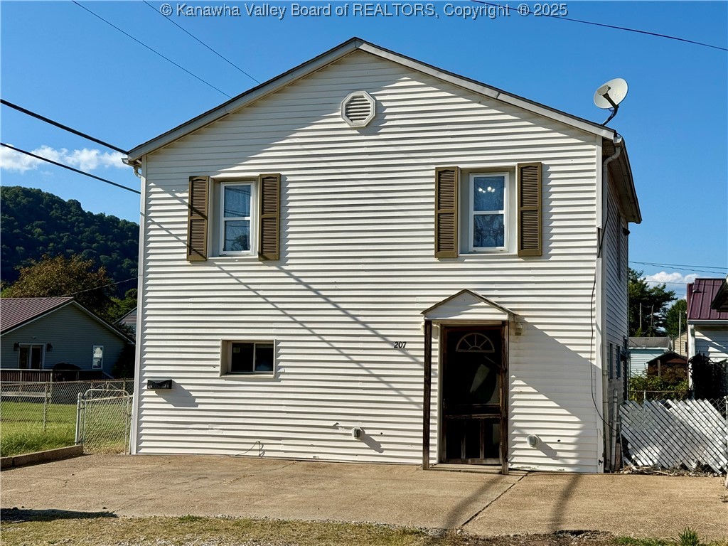 207 Marshall Avenue