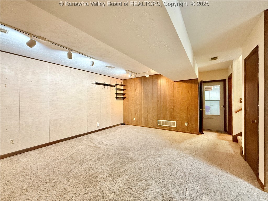 16 Barrington Road