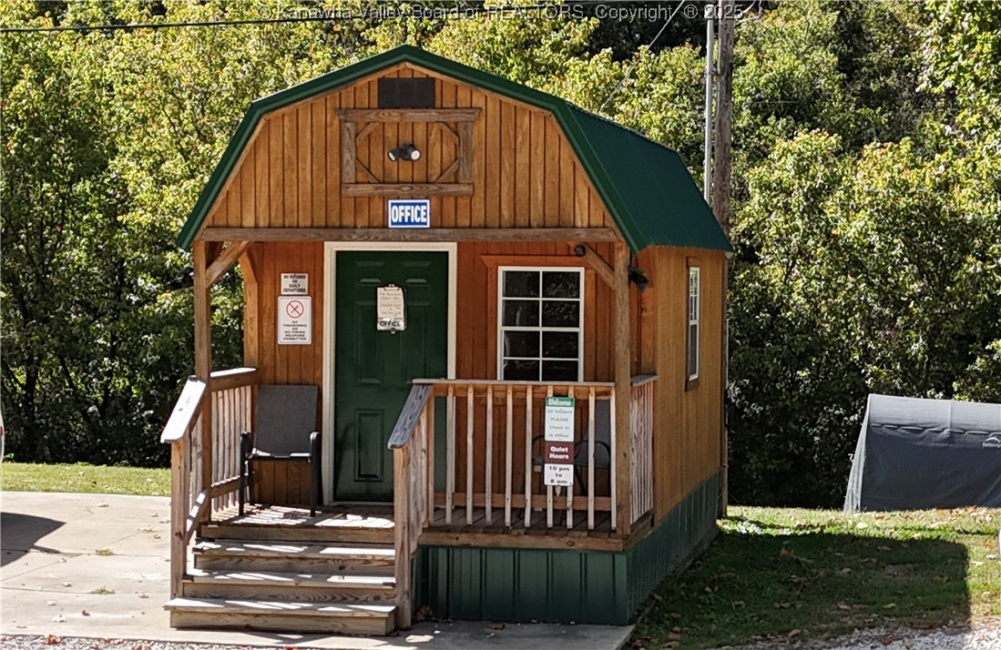 462 Adams Road