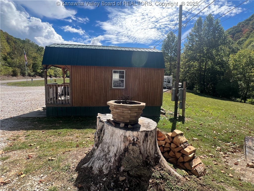 462 Adams Road