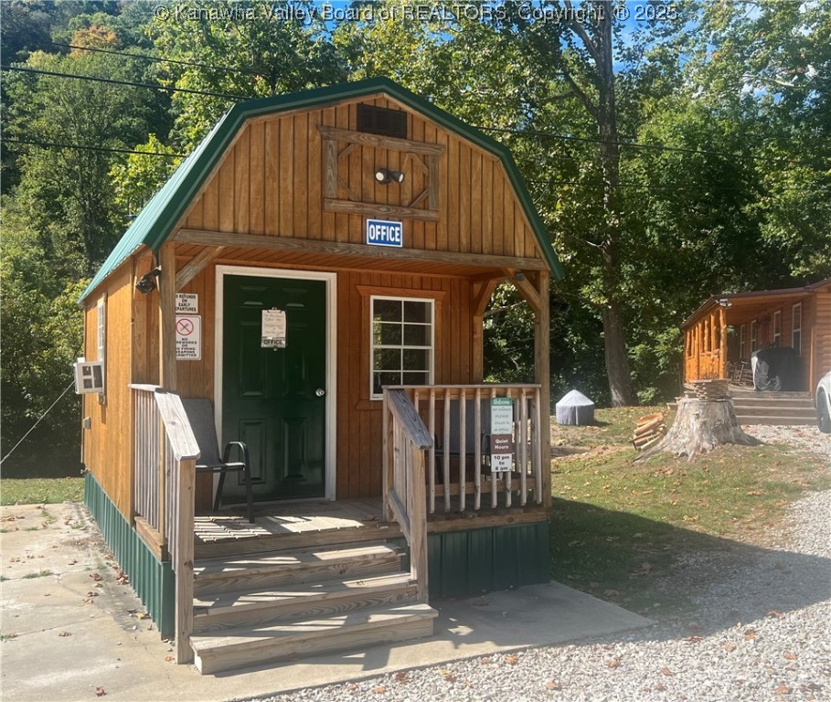 462 Adams Road