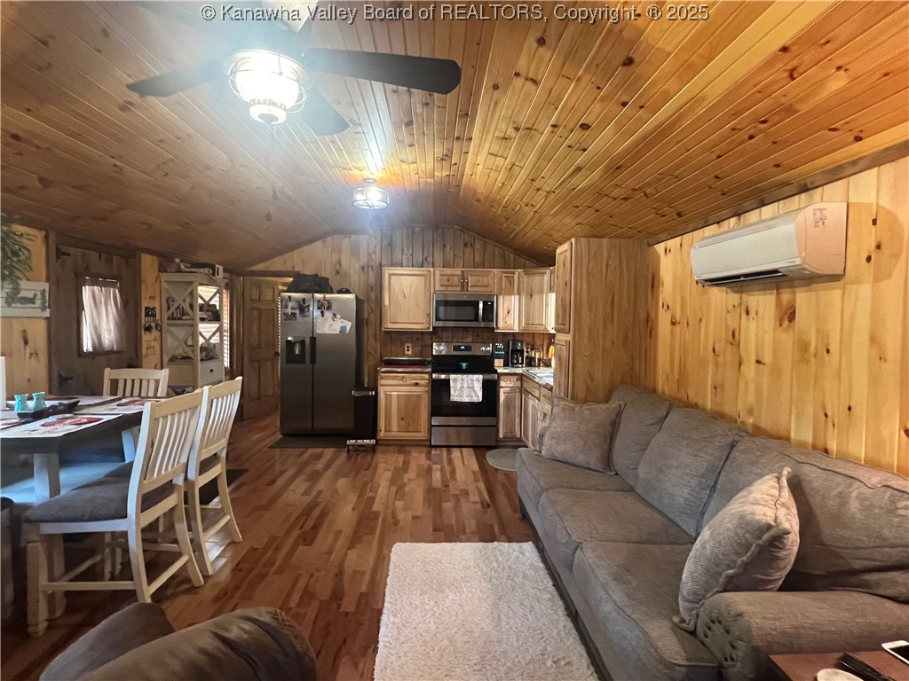 462 Adams Road