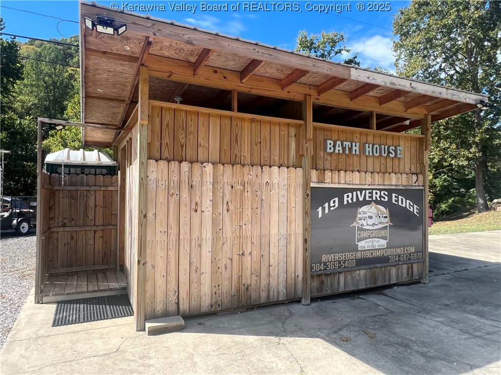 462 Adams Road