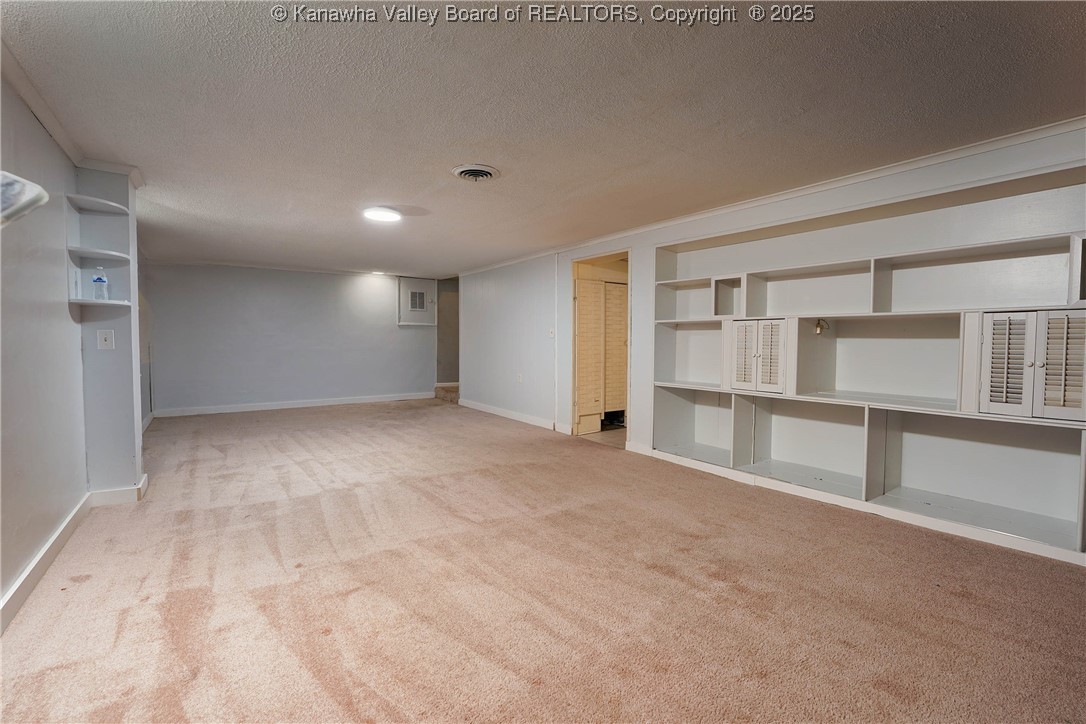 6551 Roosevelt Avenue