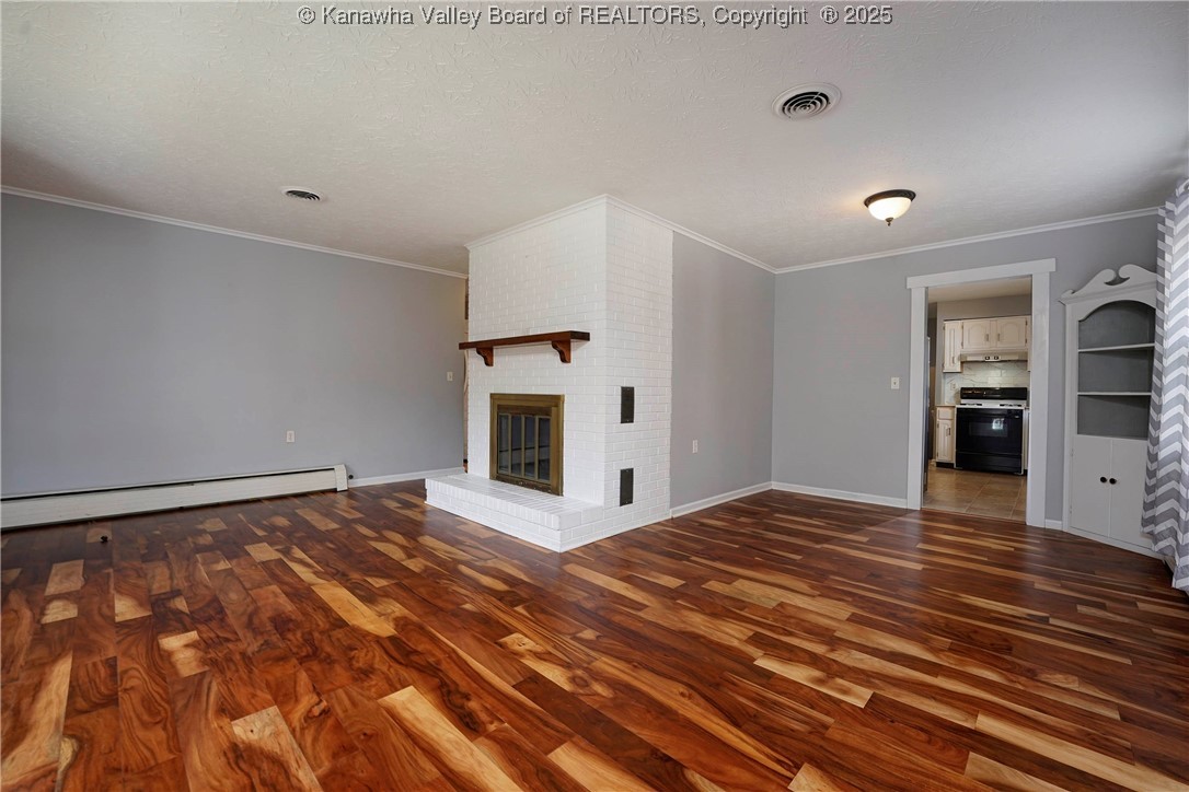 6551 Roosevelt Avenue