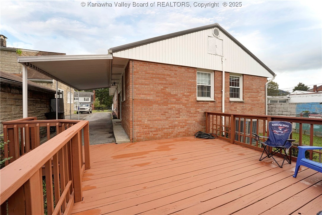 6551 Roosevelt Avenue