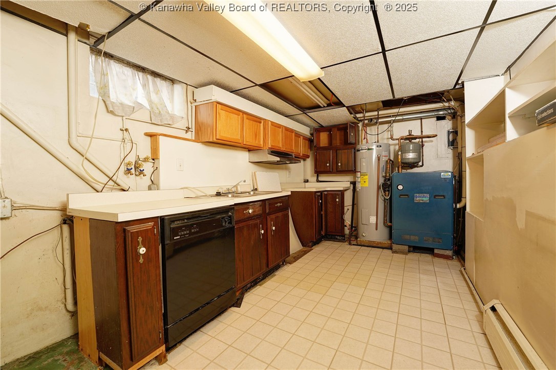 6551 Roosevelt Avenue