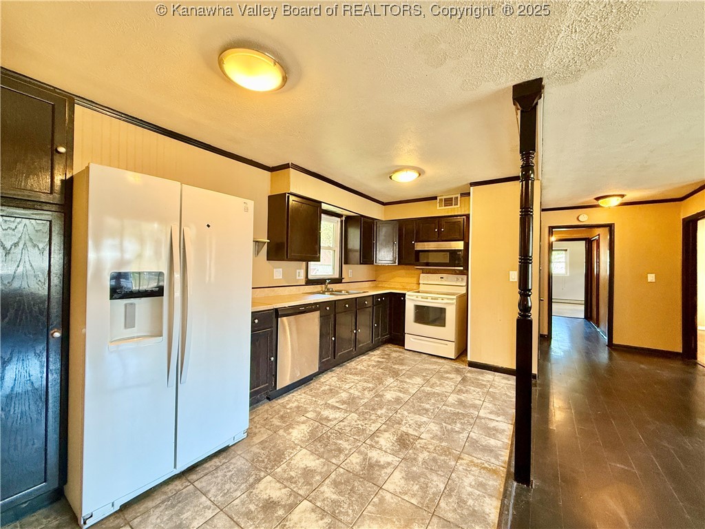 5207 Swiss Drive