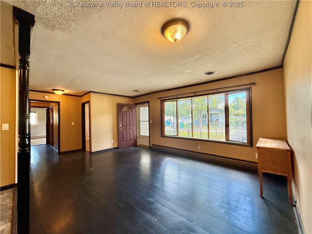 5207 Swiss Drive