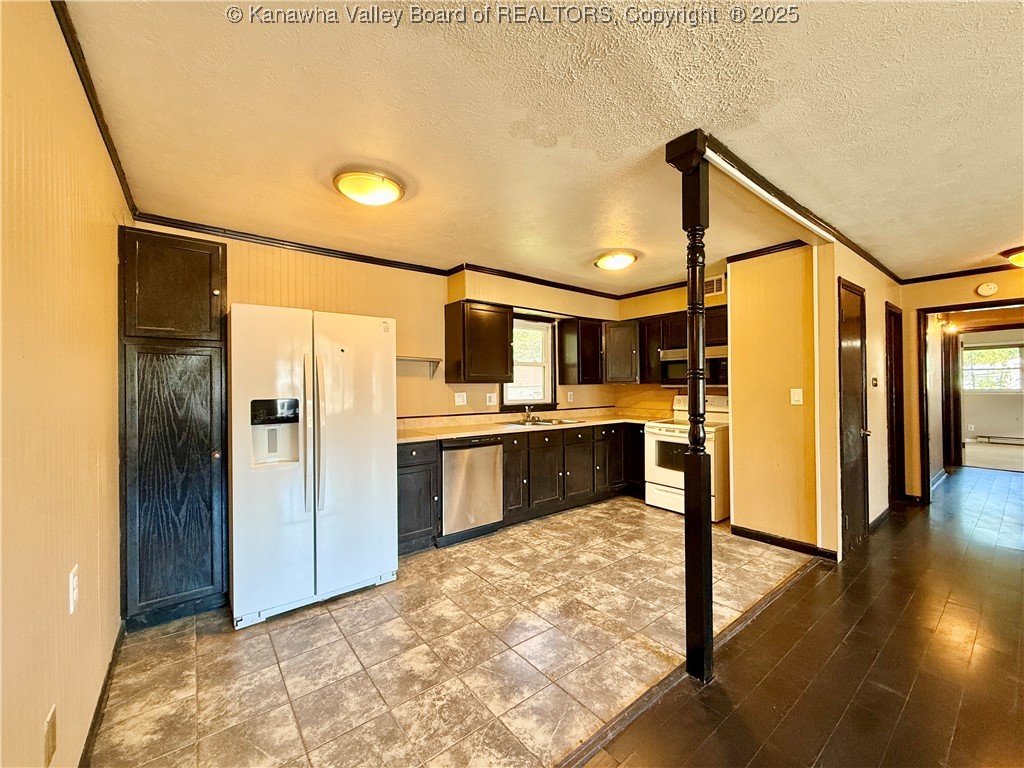 5207 Swiss Drive