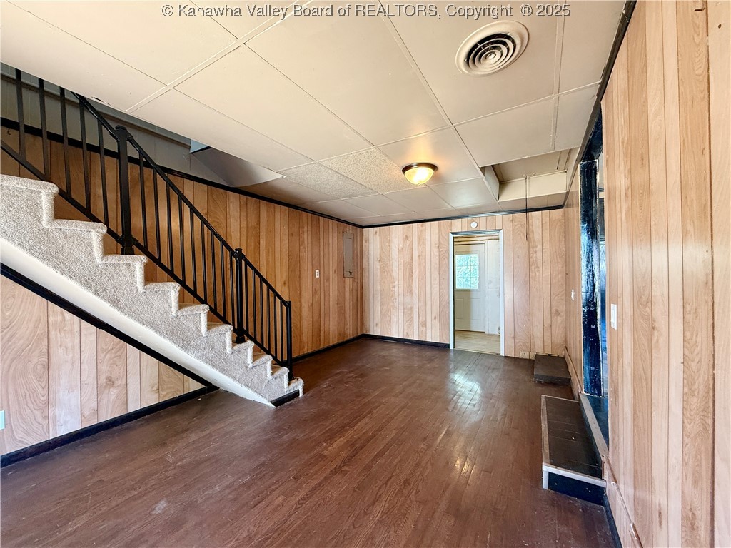 5207 Swiss Drive
