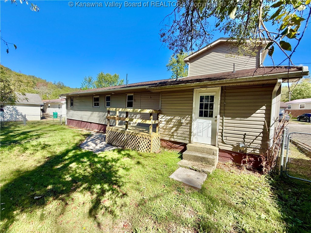 5207 Swiss Drive